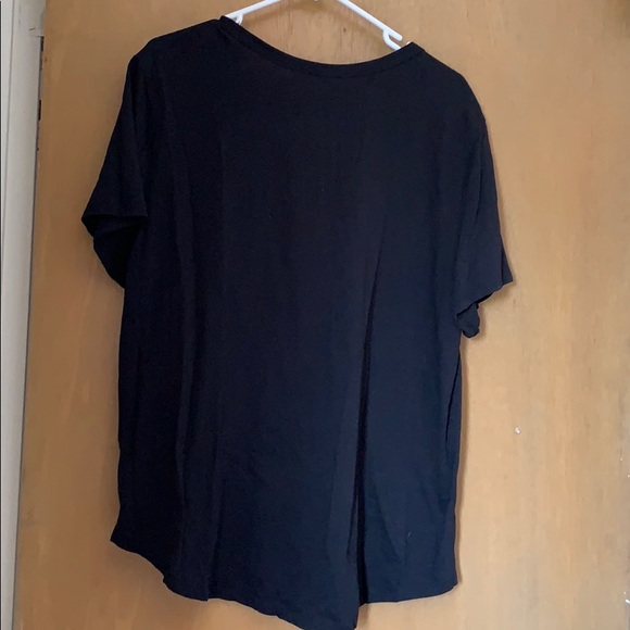 Old Navy Island Bound Cotton Tee - Picture 3 of 3